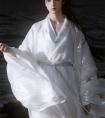 孤独，晚风，长发，迷茫，女，大风，白色色亮片大袖汉服